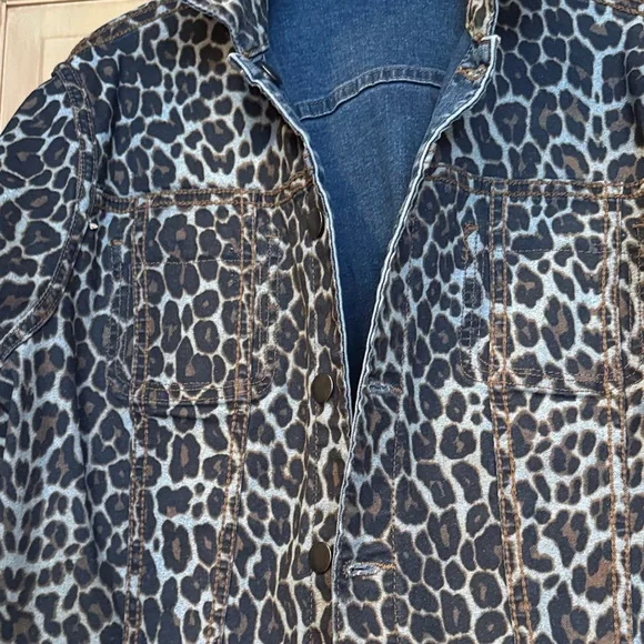 Joseph Ribkoff Blue Denim Reversible Jacket with Leopard Print - Picture 5 of 5